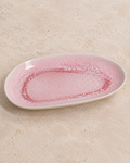 Prato oval decorativo em cerâmica rosa esmaltada